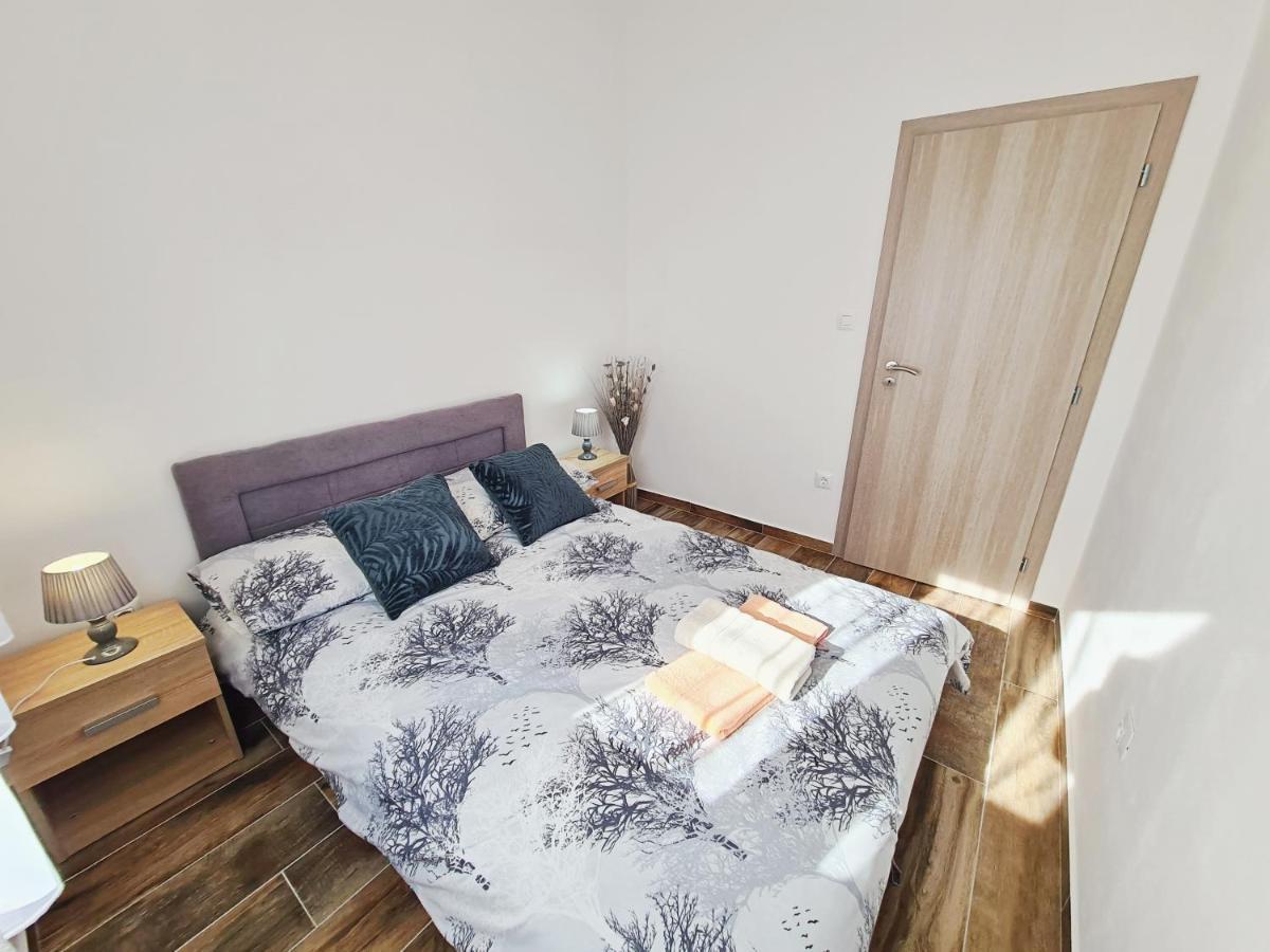 Apartment Antonio Banjole Exterior photo